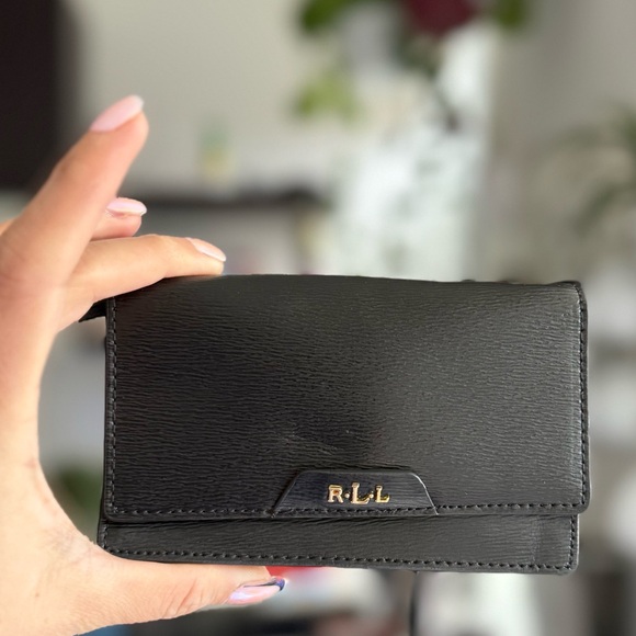 Lauren Ralph Lauren Handbags - NWOT Lauren Ralph Lauren Mini Black Leather Card Holder Crossbody Women's Bag